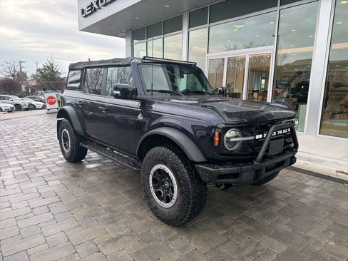 Used 2021 Ford Bronco Outer Banks w/ Sasquatch Package image 3