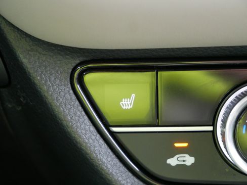 Certified 2024 Honda HR-V EX-L image 28