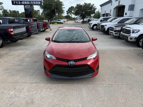 Used 2017 Toyota Corolla XLE FWD image 39