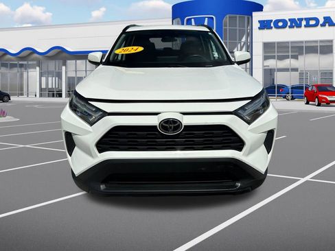 Used 2024 Toyota RAV4 XLE FWD image 2