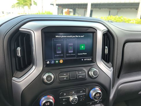 Used 2021 GMC Sierra 1500 Elevation w/ LPO, Elevation Black Package AWD/4WD image 24