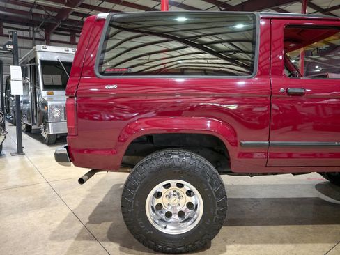 Used 1990 Ford Bronco II 4WD image 9