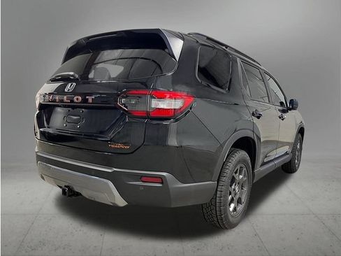 New 2026 Honda Pilot TrailSport image 5