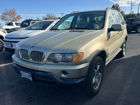 Used 2001 BMW X5 4.4i AWD/4WD image 1