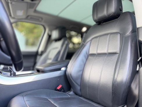 Used 2020 Land Rover Range Rover Sport HSE image 15