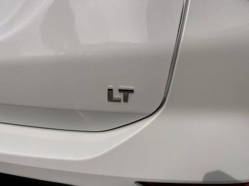 Used 2023 Chevrolet Equinox LT FWD image 39