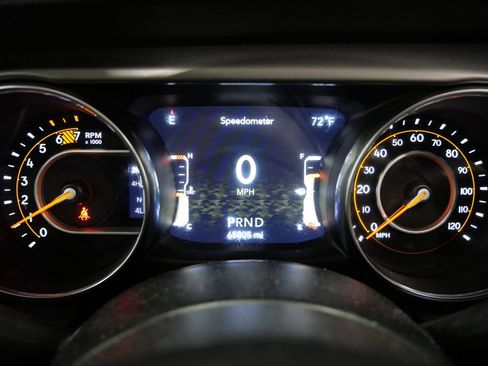 Used 2022 Jeep Wrangler Unlimited Sport AWD/4WD image 15