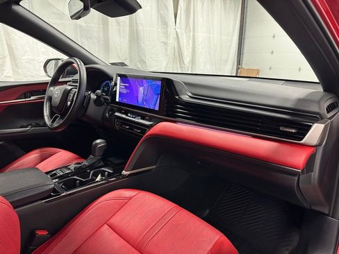 Used 2025 Toyota Camry XSE image 62