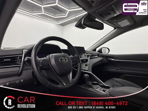 Used 2023 Toyota Camry XSE image 11