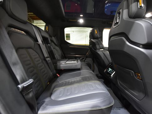 Used 2022 Rivian R1T Adventure image 60