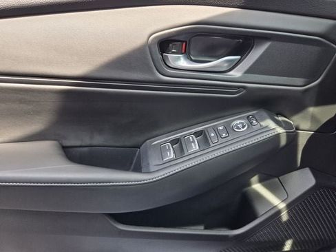 Used 2025 Honda Accord Sport image 27