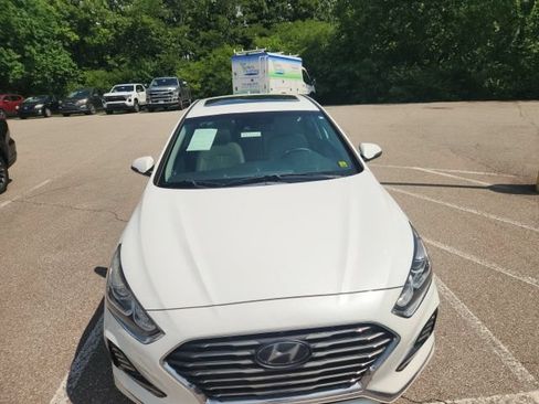 Used 2018 Hyundai Sonata Limited w/ Limited Ultimate Package 03 FWD image 5