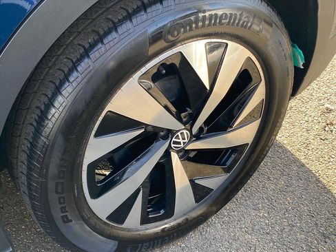 Certified 2023 Volkswagen ID.4 Pro image 19