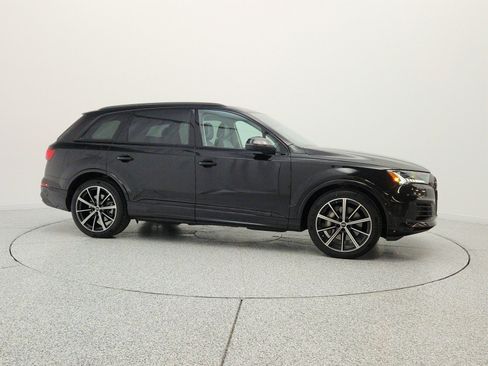 Used 2023 Audi Q7 3.0T Prestige w/ Prestige Package AWD/4WD image 4