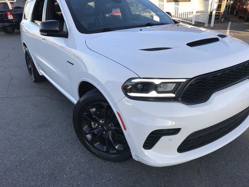 Used 2022 Dodge Durango R/T w/ Blacktop Package image 9
