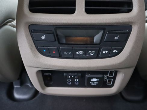 Used 2019 Honda Pilot Touring image 33