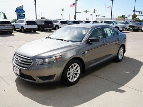 Used 2014 Ford Taurus SE FWD image 26