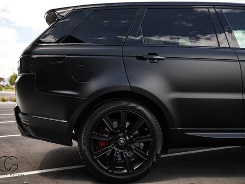 Used 2019 Land Rover Range Rover Sport HSE Dynamic AWD/4WD image 16