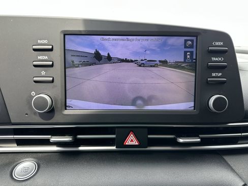 Used 2021 Hyundai Elantra Blue FWD image 14