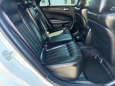 Used 2020 Chrysler 300 S AWD/4WD image 14