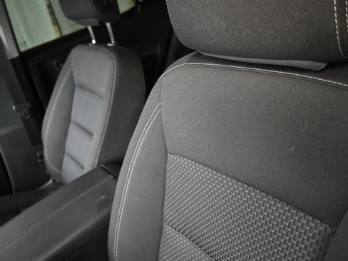 Used 2024 GMC Terrain SLE w/ Driver Convenience Package image 25