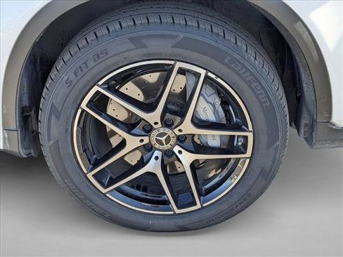 Used 2019 Mercedes-Benz GLC 300 4MATIC image 23