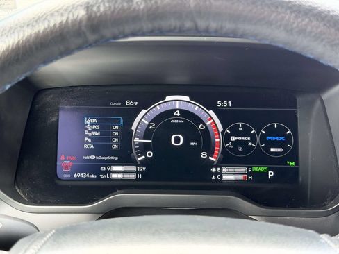Used 2024 Toyota Sequoia Platinum AWD/4WD image 11
