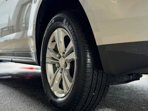 Used 2013 Chevrolet Equinox LS image 22