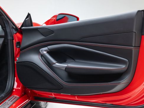 Certified 2020 Ferrari F8 Tributo image 29