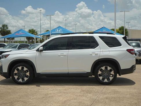 Used 2026 Honda Pilot Elite image 3