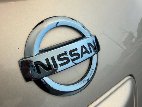 Used 2016 Nissan Leaf S w/ Charger Package FWD image 9
