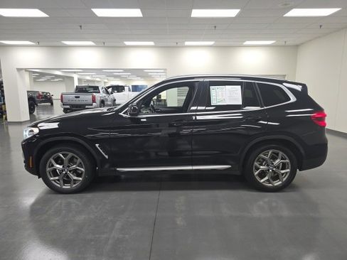 Used 2021 BMW X3 xDrive30i w/ Premium Package image 3