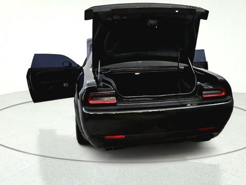 Used 2022 Dodge Challenger R/T Scat Pack RWD image 13