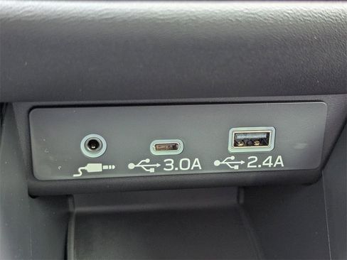 Certified 2025 Subaru Outback Premium image 18