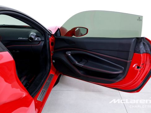 Used 2020 Ferrari F8 Tributo RWD image 18