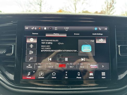 Used 2023 Dodge Durango SRT image 17