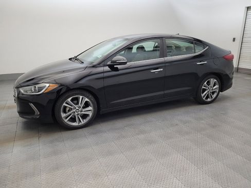 Used 2017 Hyundai Elantra Limited FWD image 2