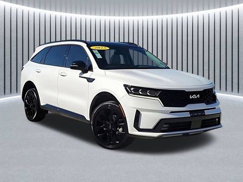 Used 2023 Kia Sorento SX AWD/4WD image 1