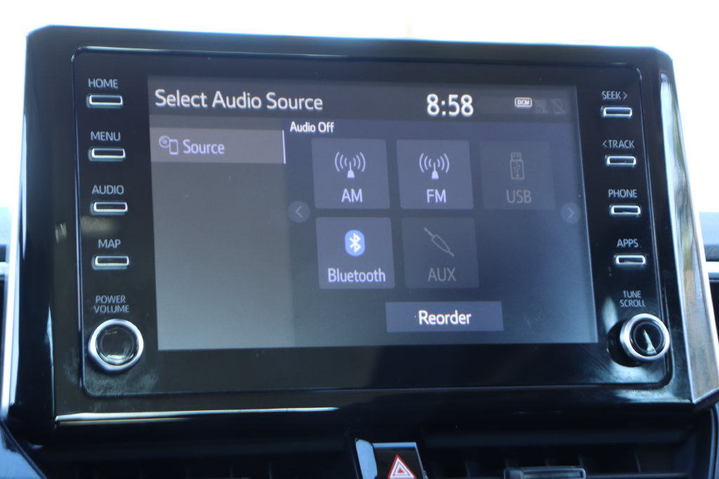 Used 2020 Toyota Corolla LE w/ Carpet Mat Package (TMS) FWD image 24