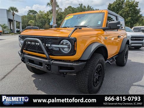 Used 2022 Ford Bronco Wildtrak image 8