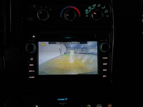 Used 2017 Chevrolet Express 2500 Extended RWD image 31