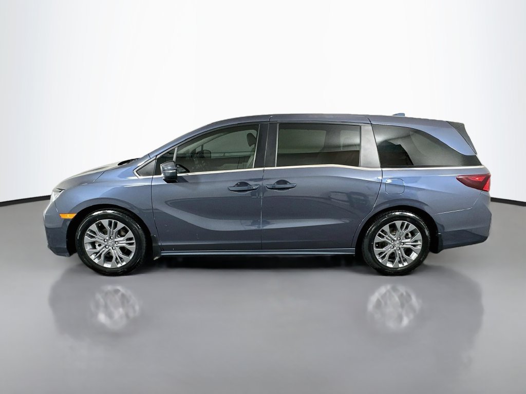 Certified 2025 Honda Odyssey Touring image 8