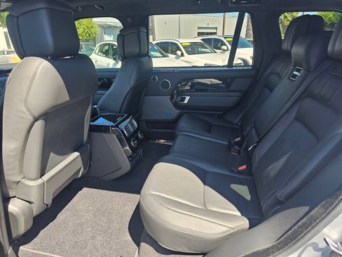 Used 2019 Land Rover Range Rover Long Wheelbase Supercharged AWD/4WD image 12