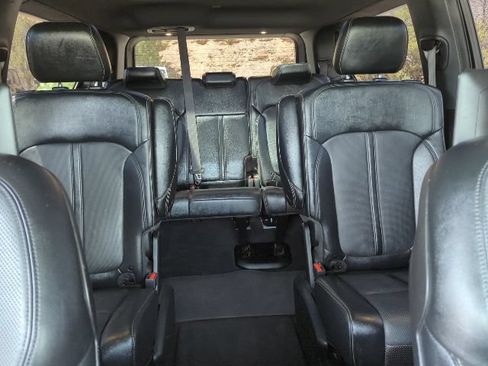 Used 2023 Jeep Wagoneer Series III w/ Premium Group I AWD/4WD image 22