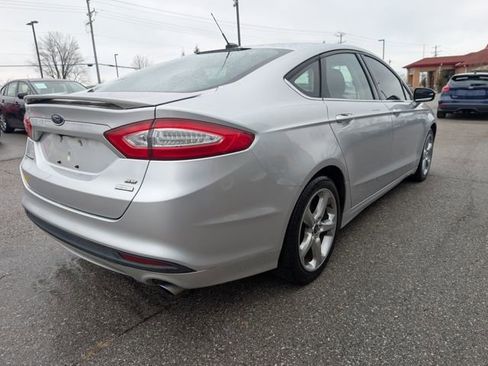 Used 2014 Ford Fusion SE image 6