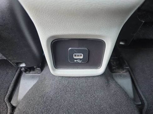 Used 2020 Jeep Compass Latitude FWD image 40