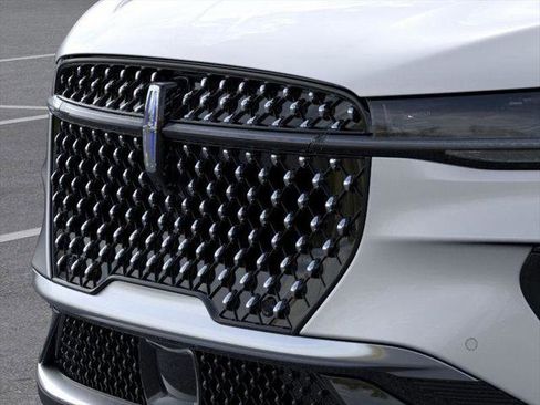 New 2026 Lincoln Nautilus Premier w/ Equipment Group 102A image 17