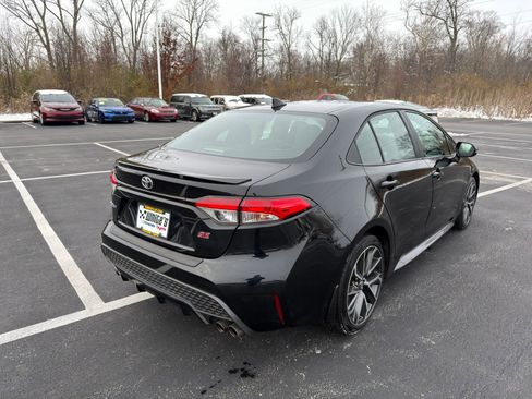 Used 2022 Toyota Corolla SE image 6