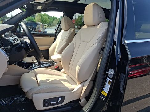 Used 2021 BMW X3 xDrive30i w/ Convenience Package AWD/4WD image 13