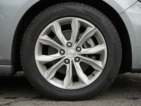 Used 2024 Chevrolet Malibu LT FWD image 12